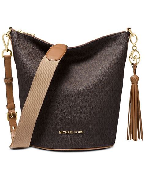 michael kors brooke signature bucket crossbody|Brooke Medium Logo Bucket Bag .